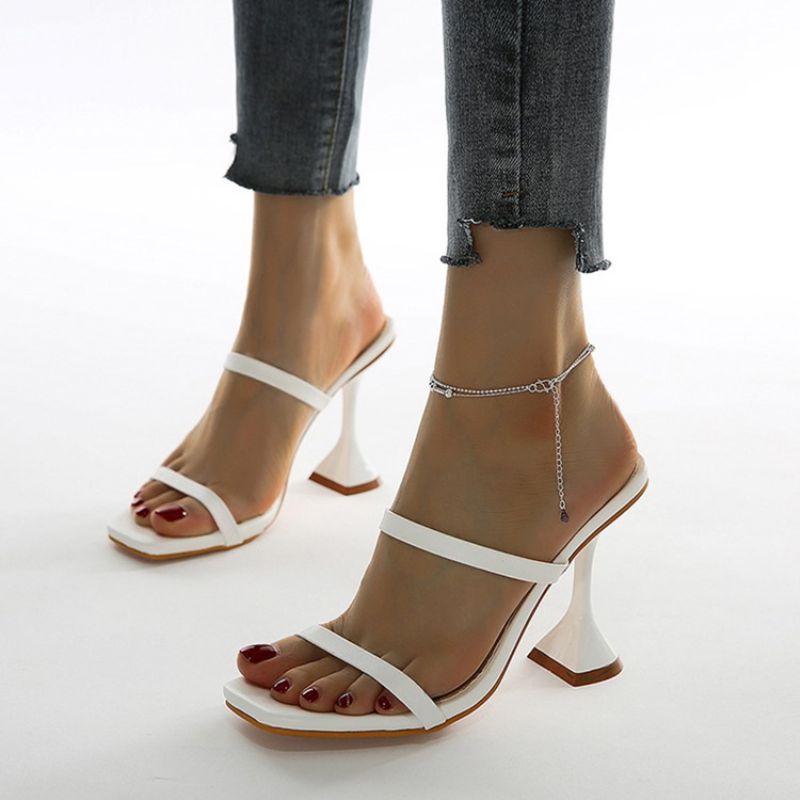 Západní Pantofle Spool Heel Slip-on Toe Ring