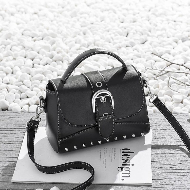 Crossbody Kabelky Pu Rivet Plain Flap