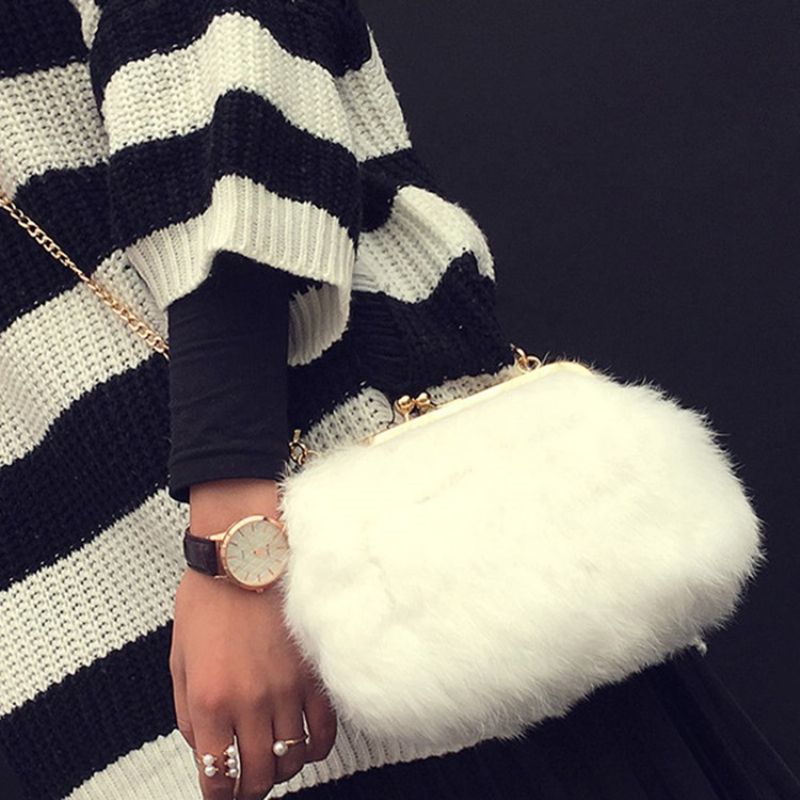 Obdélníkové Crossbody Kabelky Fux Fur Plain Chain