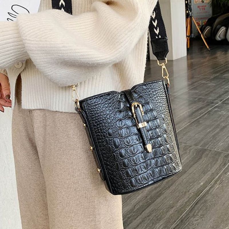 Tašky Thread Alligator Pu Rectangle Crossbody