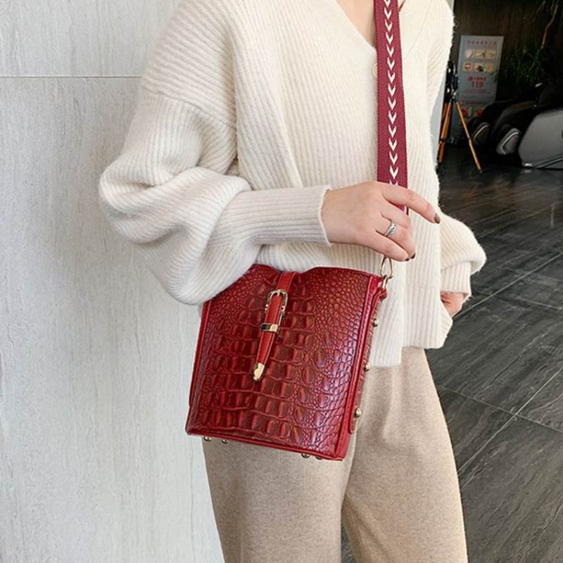 Tašky Thread Alligator Pu Rectangle Crossbody