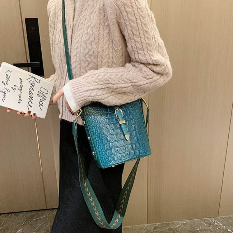 Tašky Thread Alligator Pu Rectangle Crossbody