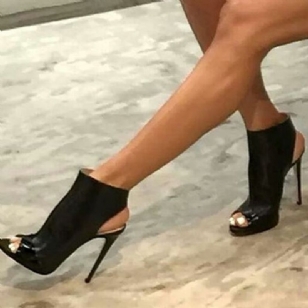 Skvělé Černé Jehlové Sandály Peep Toe Bez Zad